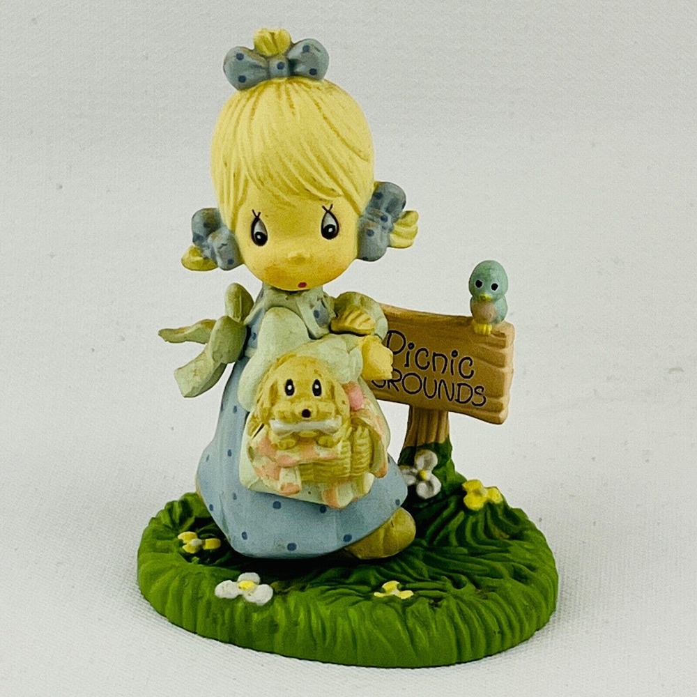 Precious Moments July Miniature Monthly Figurine 1989 Girl Dog‎ Picnic #573477
